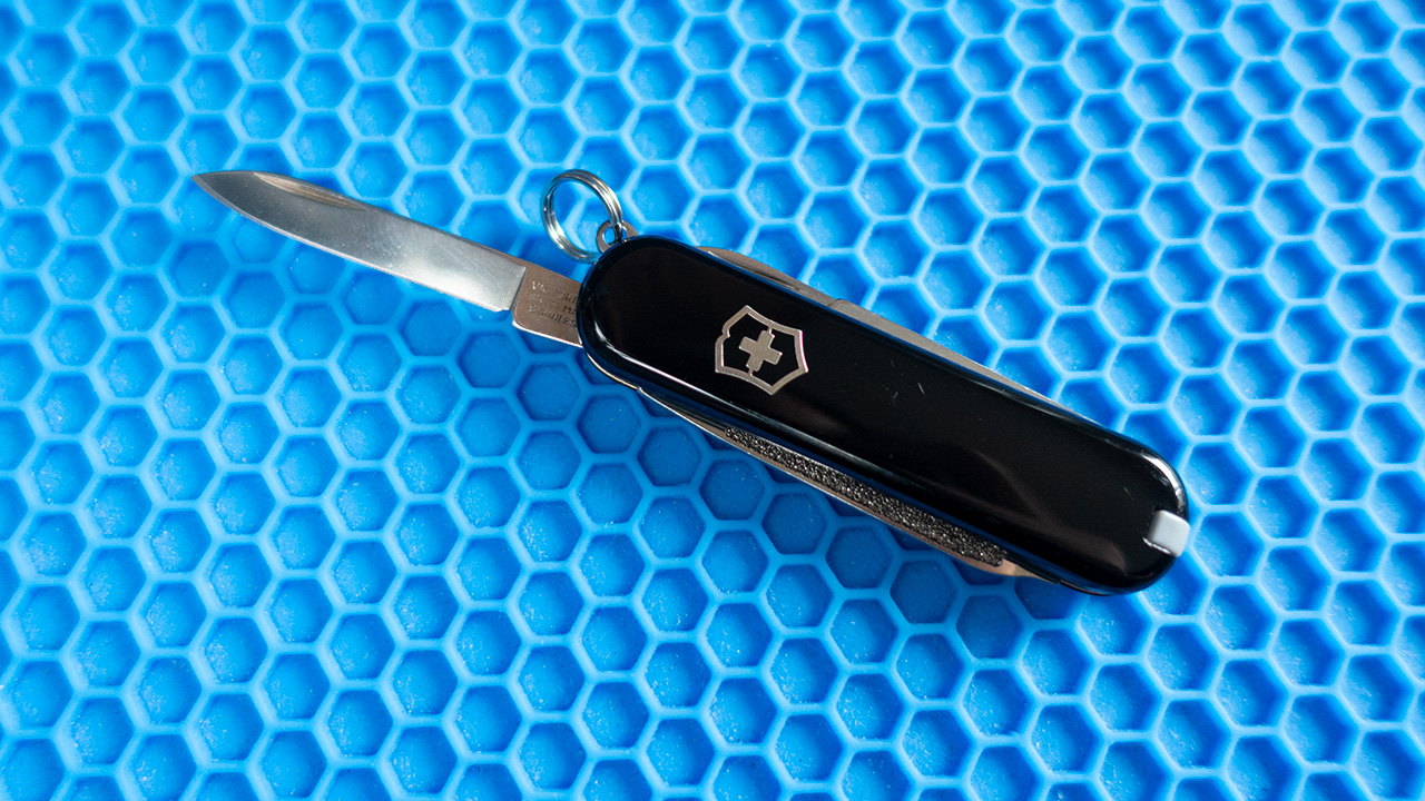 Victorinox Classic SD Swiss Army Pocket Knife - knife only