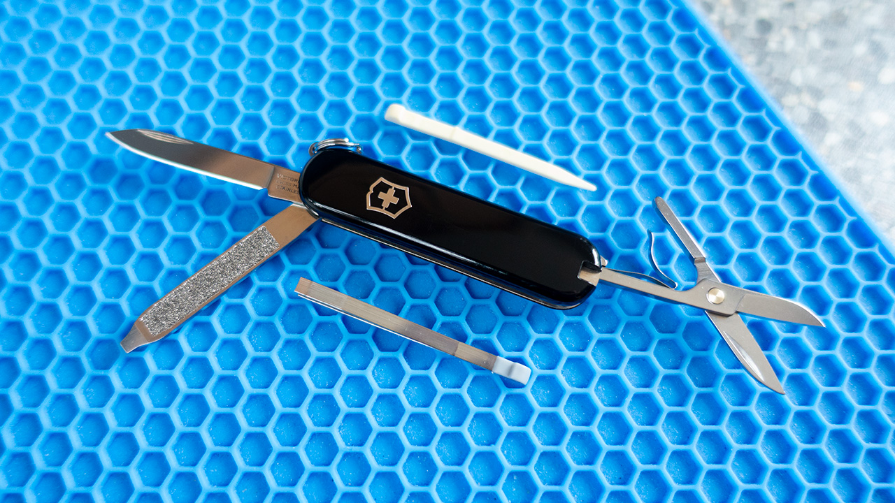 Victorinox Classic SD Swiss Army Pocket Knife Review in 2020